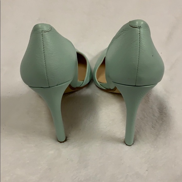 Banana Republic Dorsey O' Day Heels - Picture 4 of 9